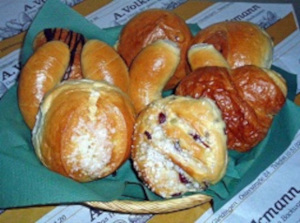 gemischte s&uuml;&szlig;e Br&ouml;tchen